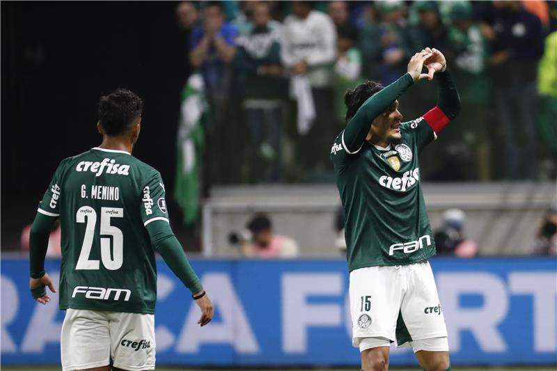 لاعبو بالميراس