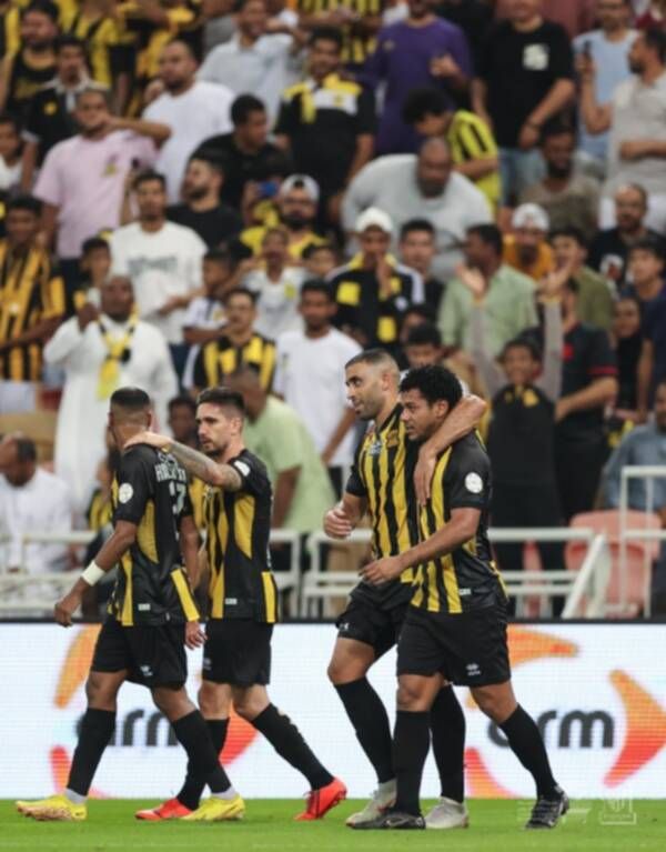 لاعبو الاتحاد