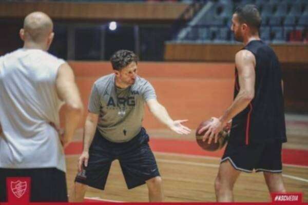 فوكاندو بتراتشي