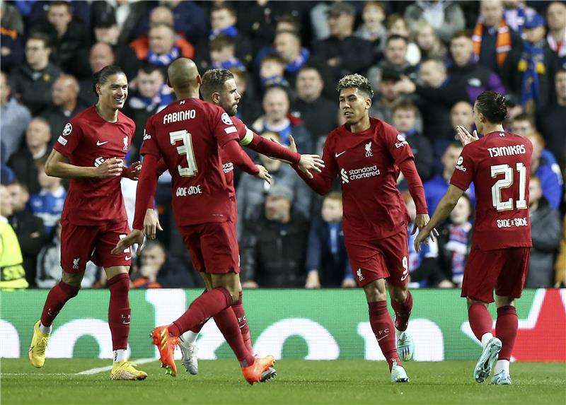 فرحة لاعبي ليفربول