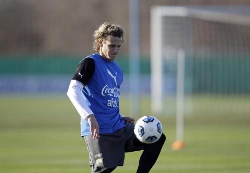 2011-07-21t212408z_01_ast04_rtridsp_3_soccer-copa_reuters