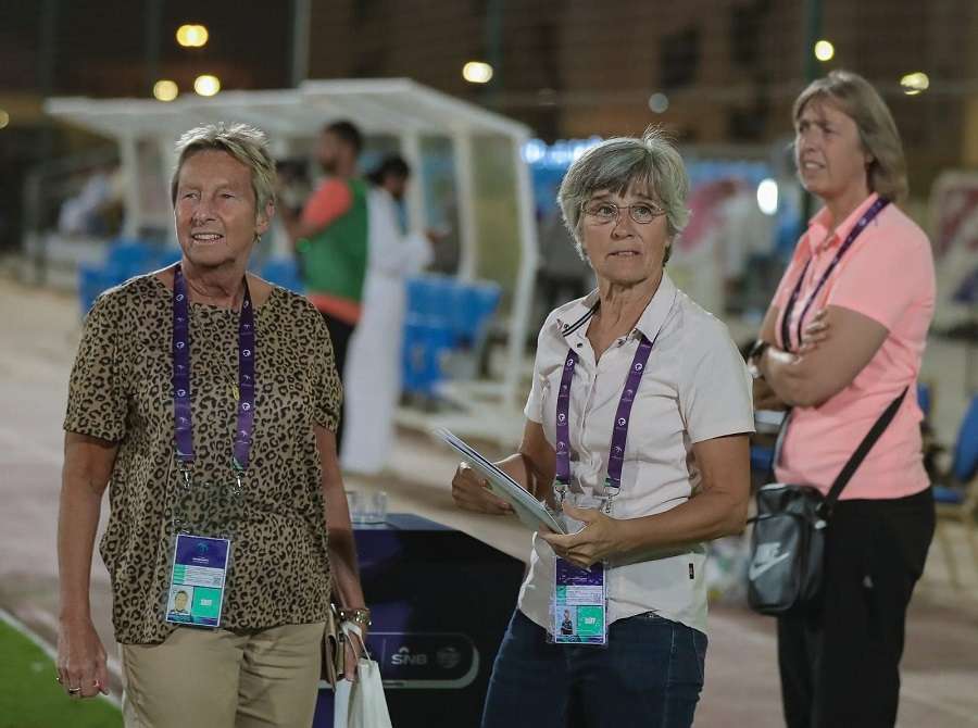 مونيكا ستاب