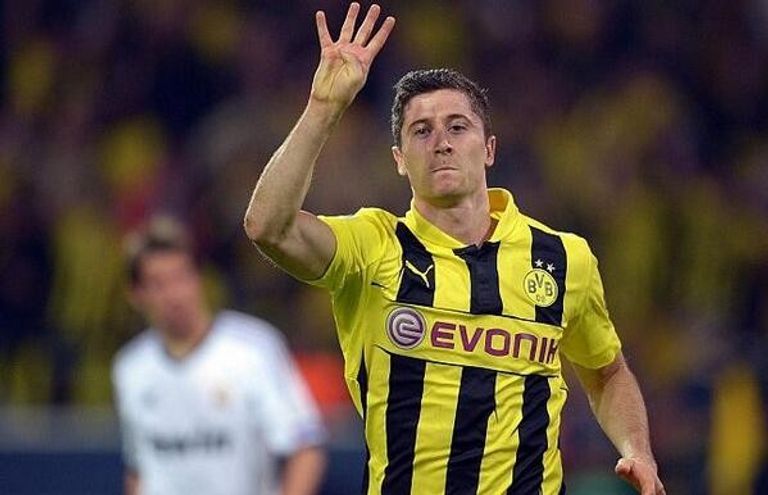 100-125736-barcelona-lewandowski-realmadrid-record-2