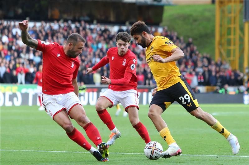 من لقاء وولفرهامبتون ونوتنجهام