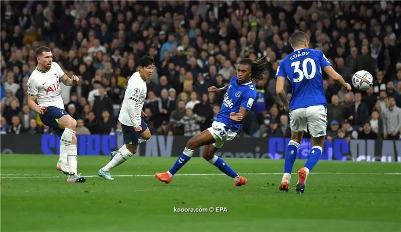 ?i=epa%2fsoccer%2f2022-10%2f2022-10-15%2f2022-10-15-10245706_epa