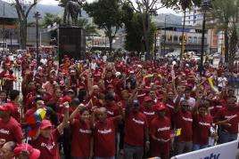 جماهير فنزويلا عند استقبالها لاعبي منتخبها