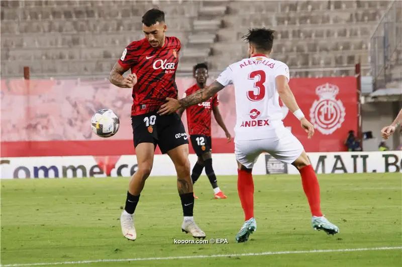 ?i=epa%2fsoccer%2f2022-10%2f2022-10-15%2f2022-10-15-10245543_epa