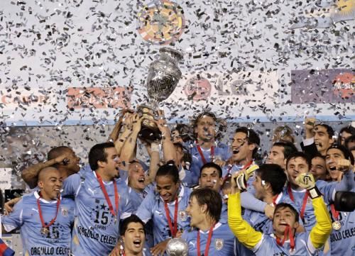 2011-07-24t215141z_01_mbz38_rtridsp_3_soccer-copa_reuters