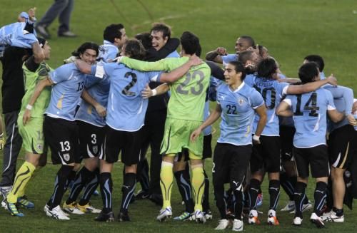 2011-07-24t212050z_01_sms28_rtridsp_3_soccer-copa_reuters