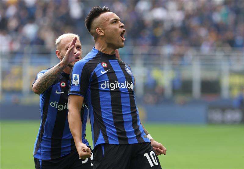 لاوتارو مارتينيز