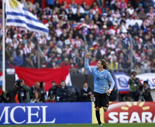 2011-07-24t200900z_01_jmg18_rtridsp_3_soccer-copa_reuters