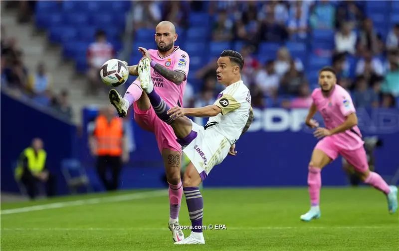 ?i=epa%2fsoccer%2f2022-10%2f2022-10-16%2f2022-10-16-10247648_epa