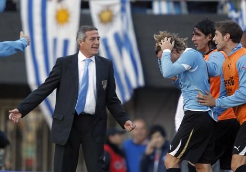 2011-07-24t195524z_01_sms18_rtridsp_3_soccer-copa_reuters