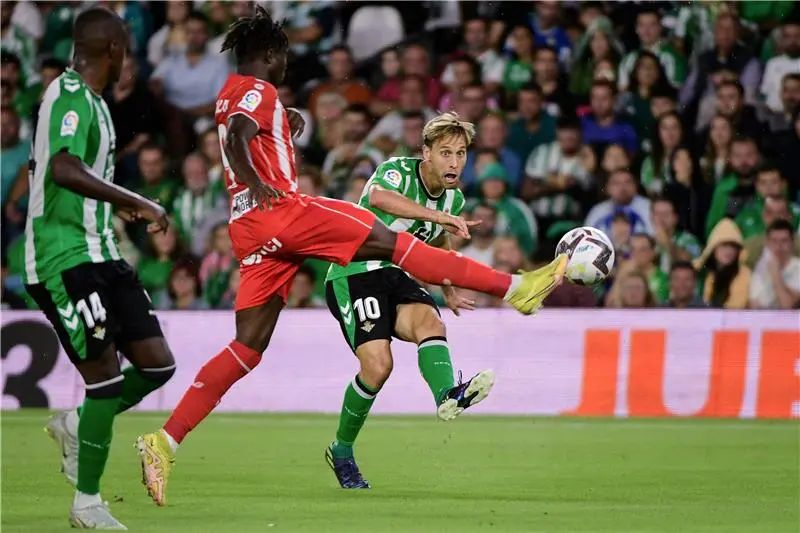 ?i=albums%2fmatches%2f2643650%2f20221016-afp_32lj8v8_afp