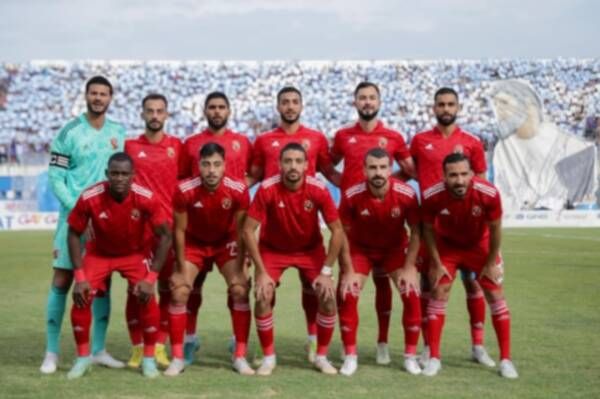 لاعبو الأهلي