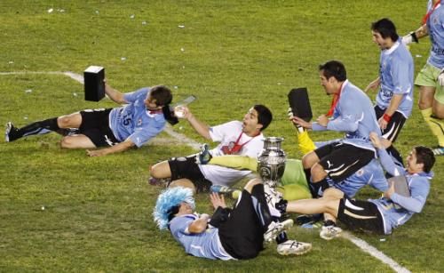 2011-07-24t225927z_01_sfr50_rtridsp_3_soccer-copa_reuters