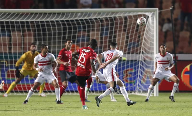 لقاء سابق بين الأهلي والزمالك