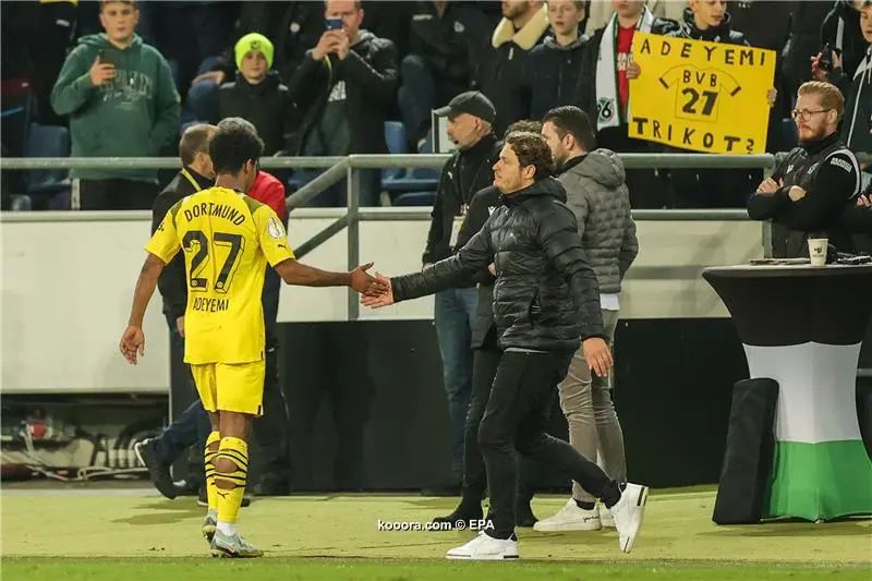 ?i=epa%2fsoccer%2f2022-10%2f2022-10-19%2f2022-10-19-10252956_epa