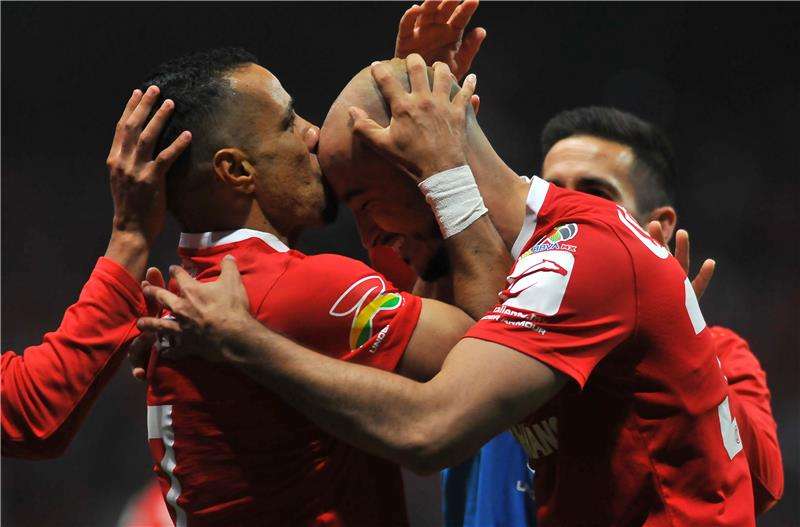 لاعبو تولوكا