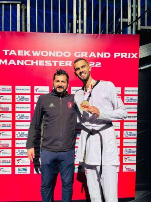 من تتويج القطوسي