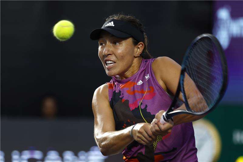 جيسيكا بيجولا