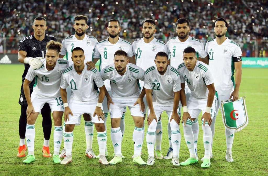 لاعبو منتخب الجزائر