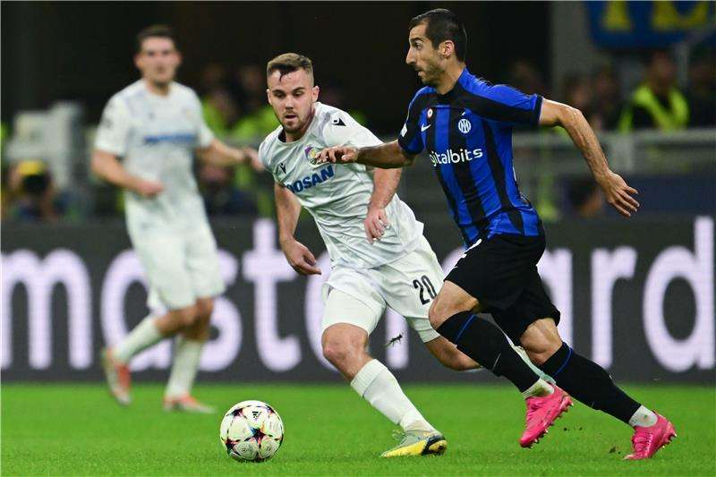 من لقاء إنتر وفيكتوريا بلزن