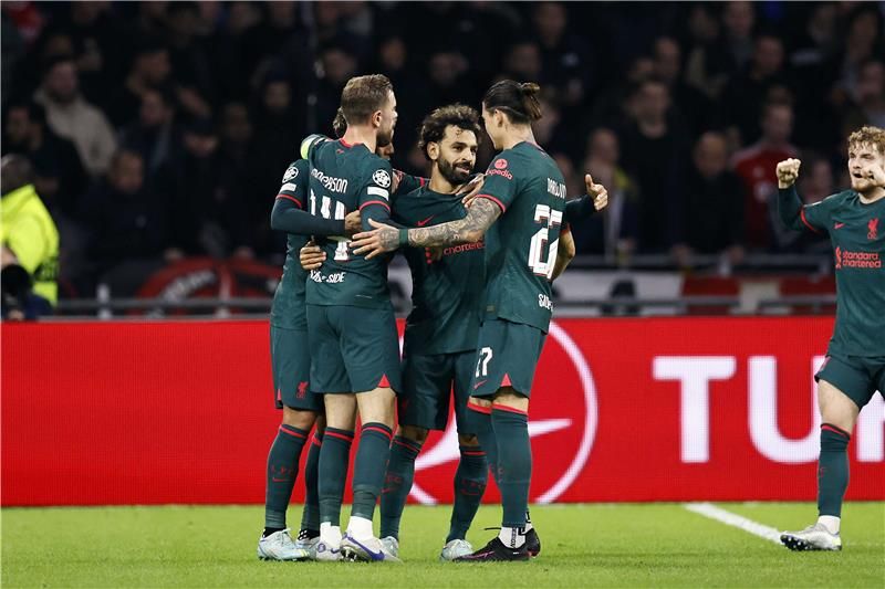 فرحة لاعبي ليفربول