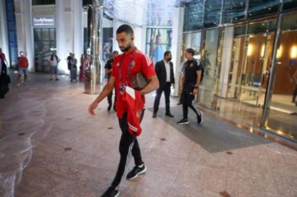 الأهلي في ملعب هزاع بن زايد