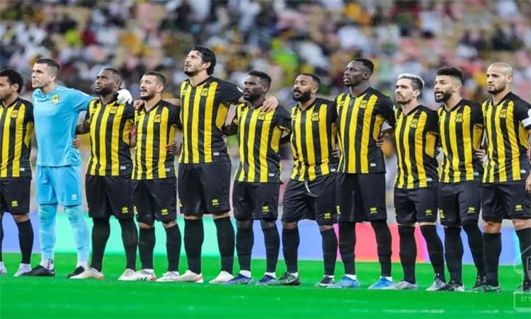 لاعبو اتحاد جدة