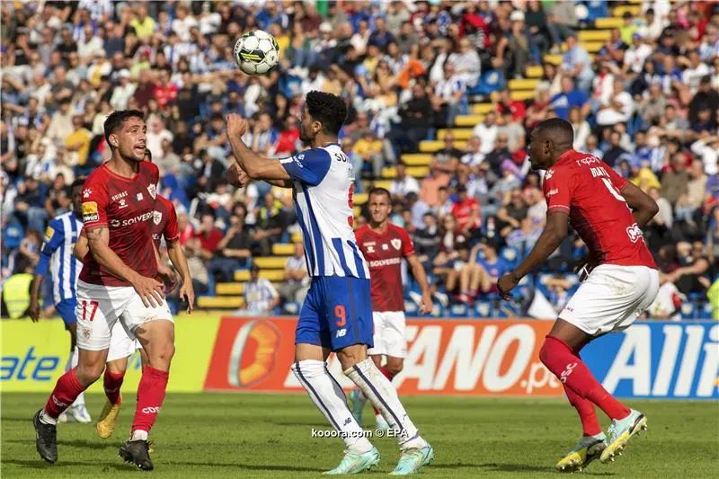 ?i=epa%2fsoccer%2f2022-10%2f2022-10-29%2f2022-10-29-10273512_epa