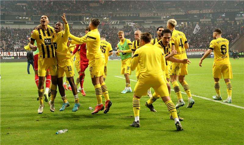 فرحة لاعبي روسيا دورتموند
