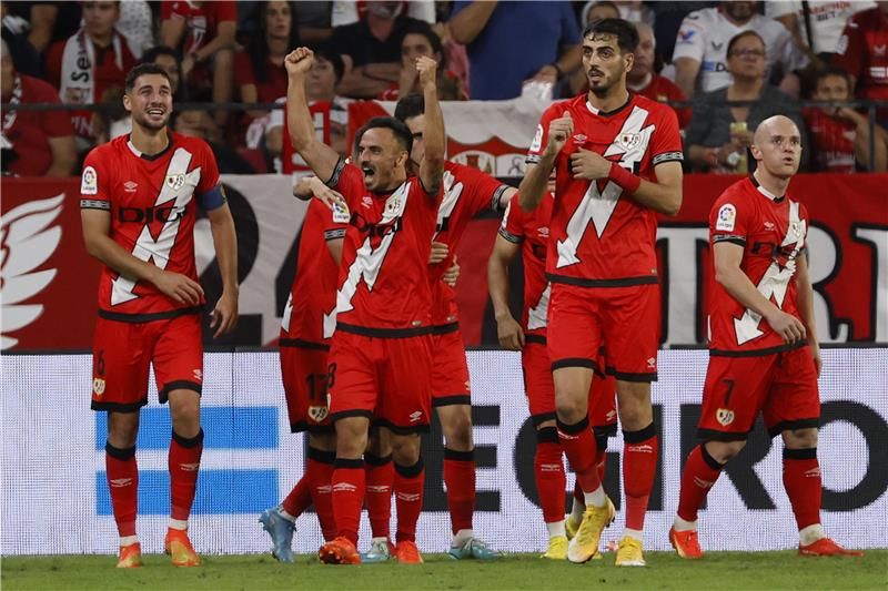 لاعبو رايو فايكانو