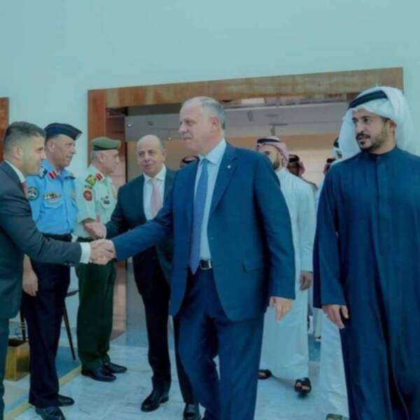 من وصول الأمير فيصل