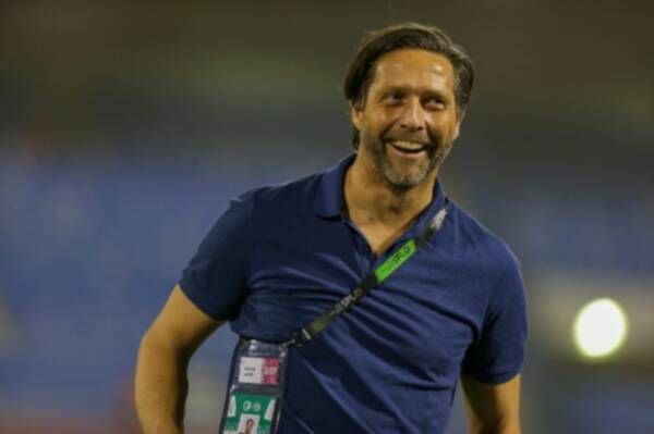 روبل كومانس