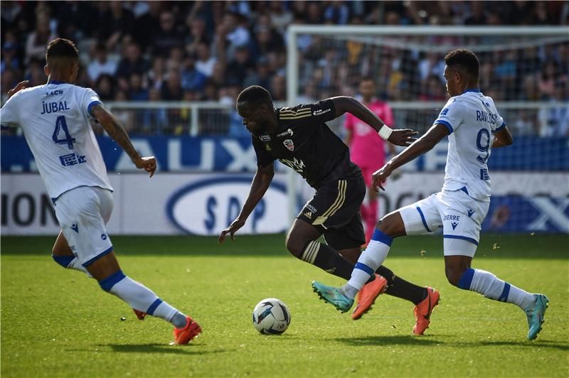 20221030-afp_32mf8qf_afp