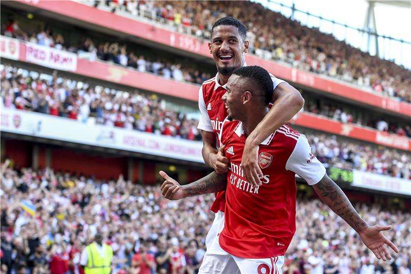 ثنائي آرسنال