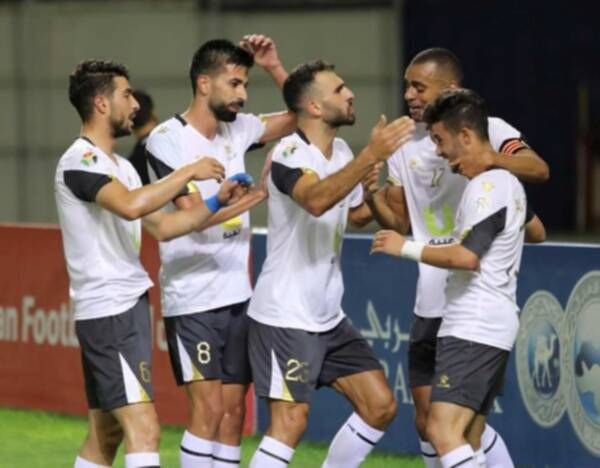 لاعبو فريق الفيصلي