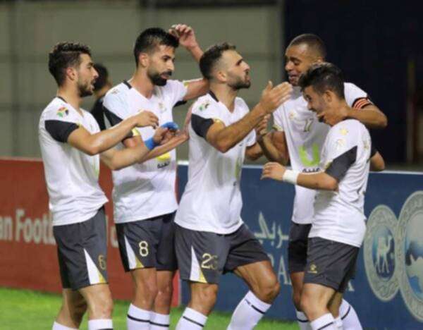 لاعبو فريق الفيصلي