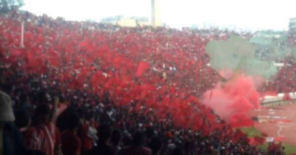 جانب من الحضور الجماهيري