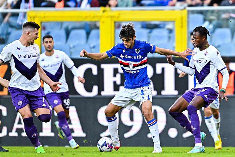 من لقاء فيورنتينا وسامبدوريا