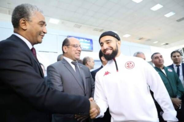 وزير الرياضة لدى توديعه منتخب تونس