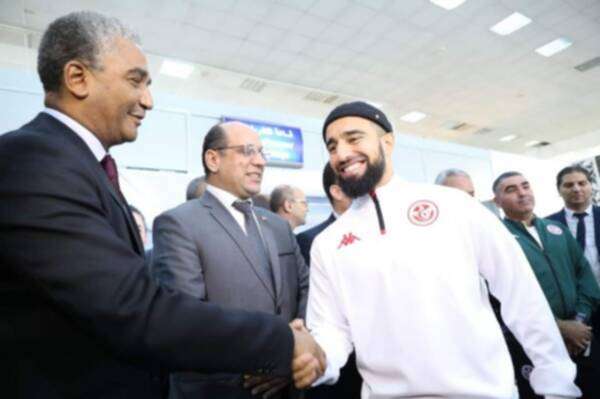 وزير الرياضة لدى توديعه منتخب تونس