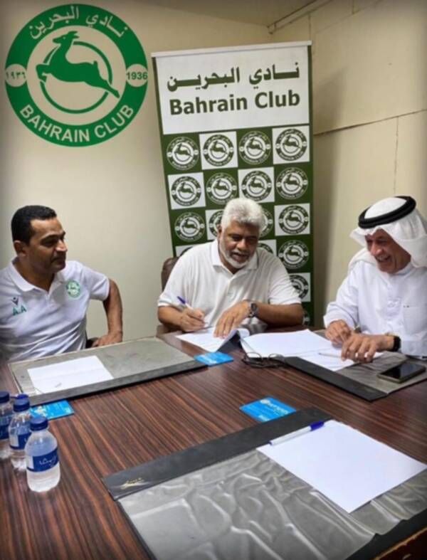 من توقيع العقود