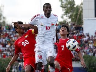 صورة من المباراة بين المنتخبين