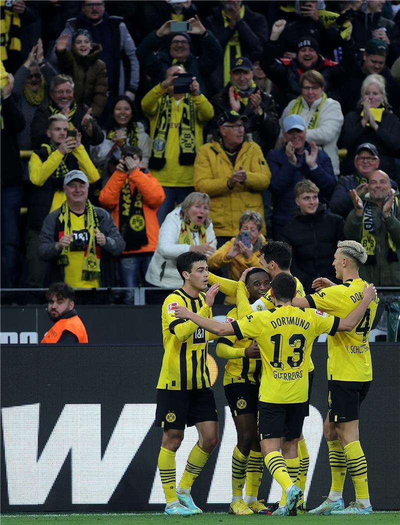 لاعبو دورتموند