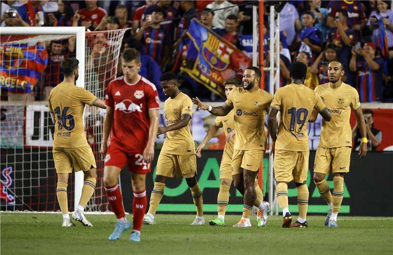 لاعبو برشلونة