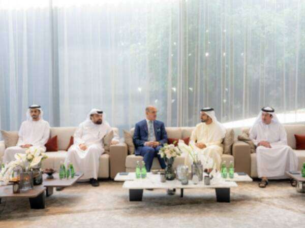 جانب من الزيارة