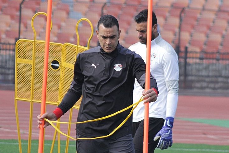 عصام الحضري