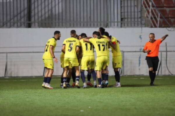 فرحة لاعبي بلاطة